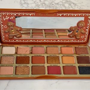 Too Faced Gingerbread Extra Spicy Palette